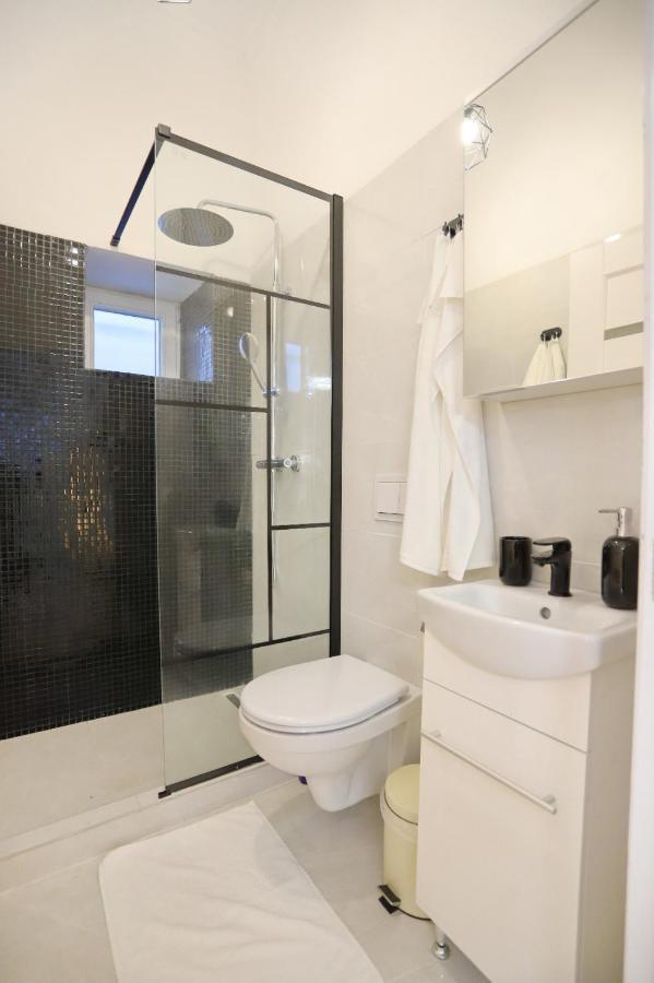 Central Luxury Apartments Oradea Luaran gambar
