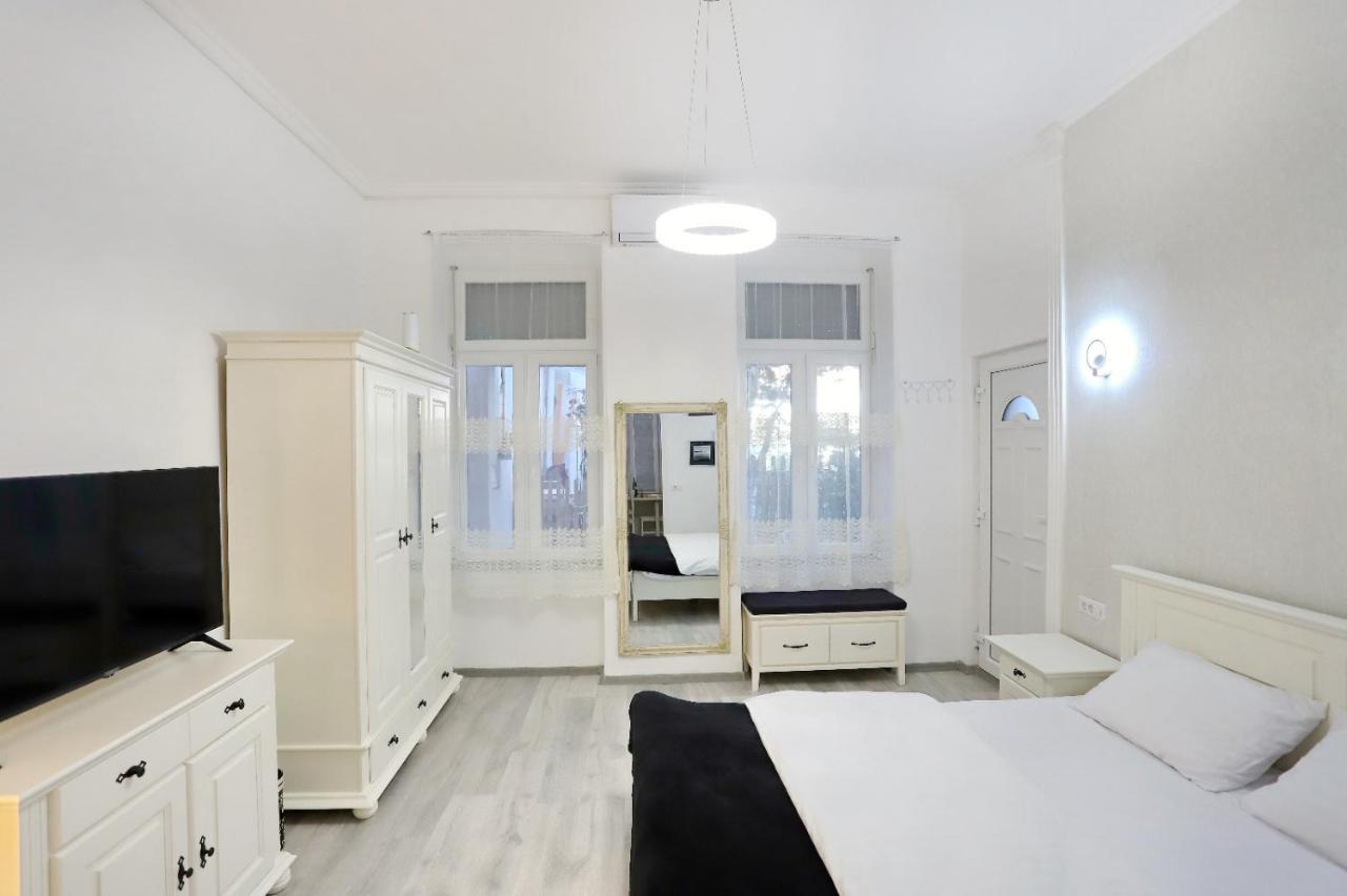 Central Luxury Apartments Oradea Luaran gambar