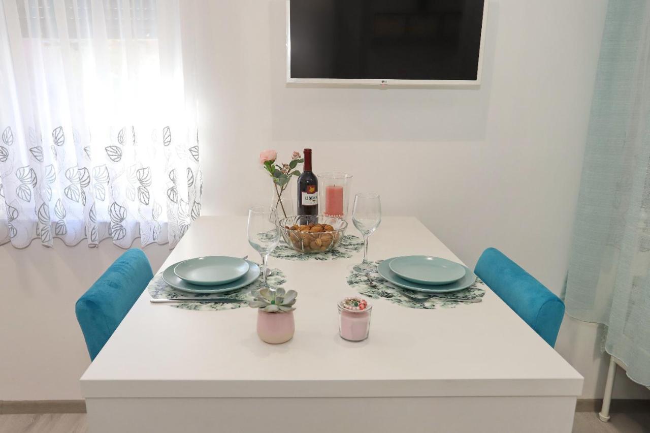 Central Luxury Apartments Oradea Luaran gambar